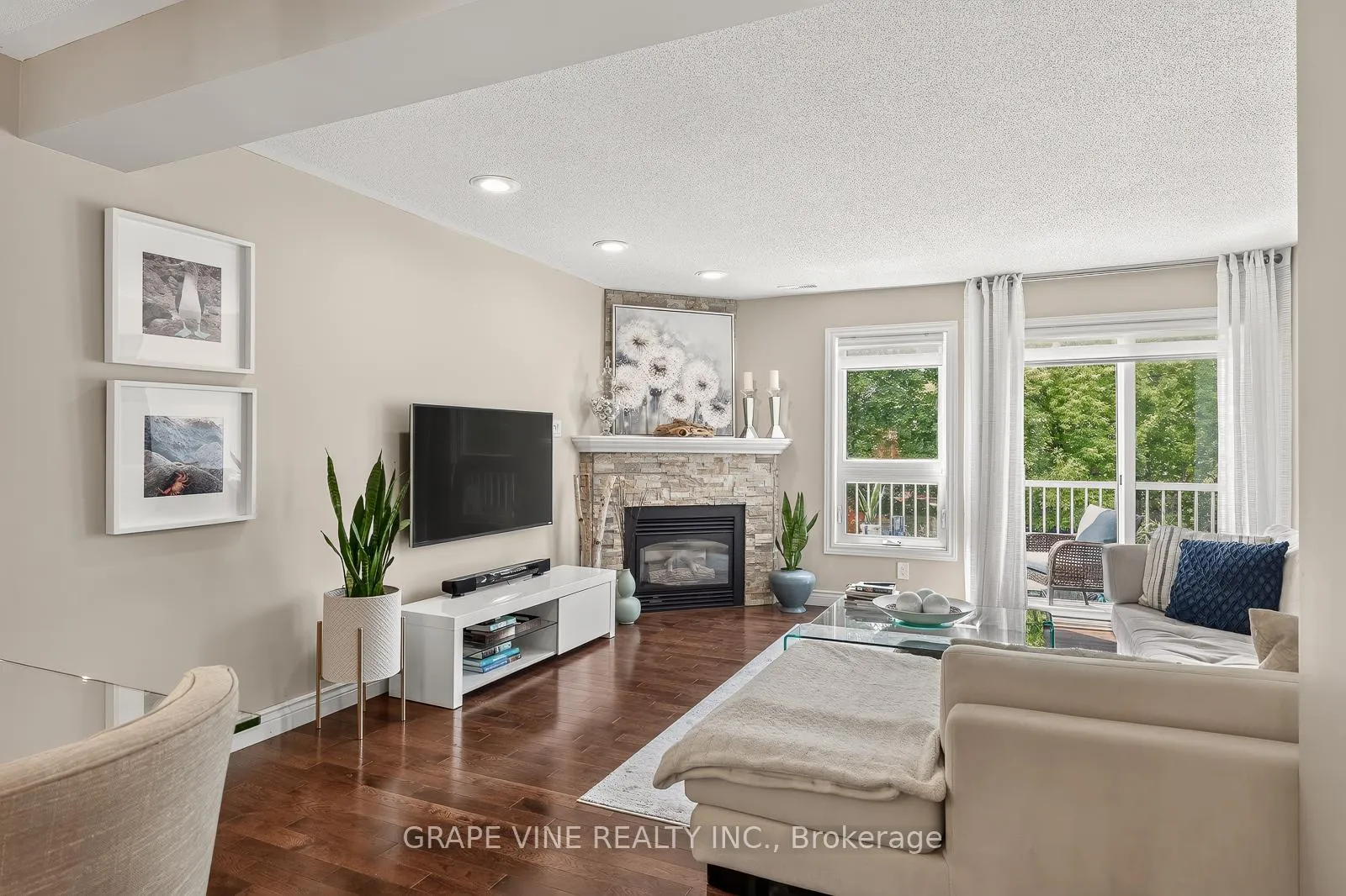 Photo 10 of Unit 14, 280 Bay Street, Ottawa, Ottawa Centre — HOMEH