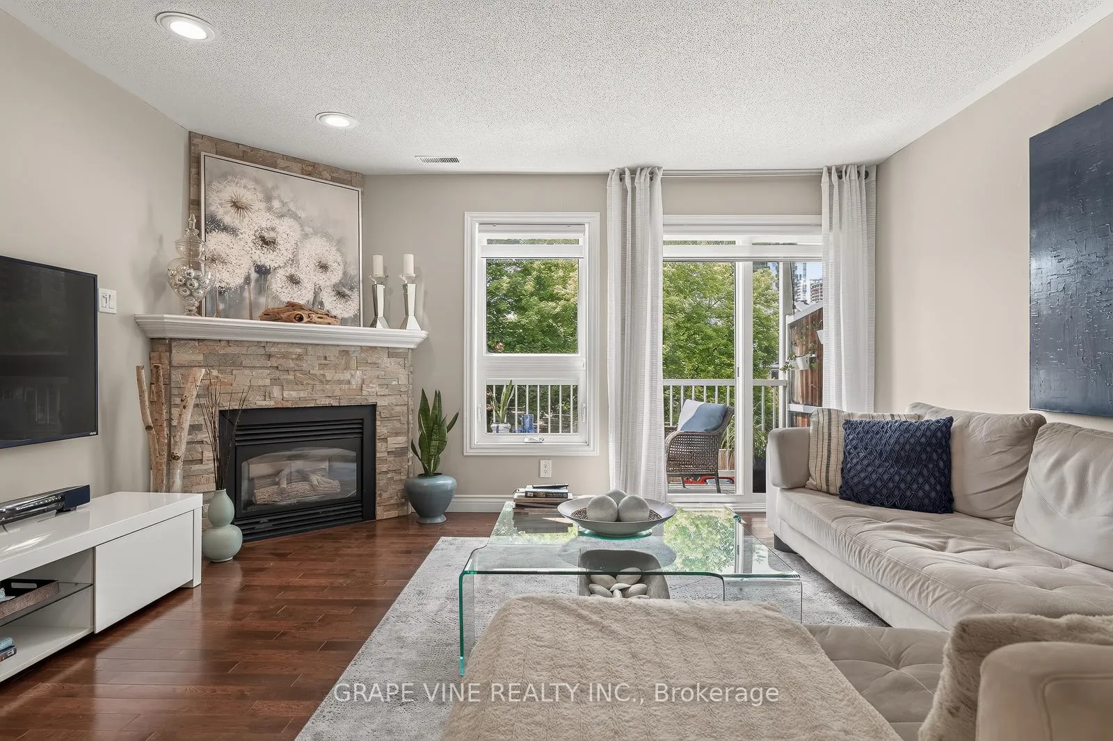 Photo 11 of Unit 14, 280 Bay Street, Ottawa, Ottawa Centre — HOMEH