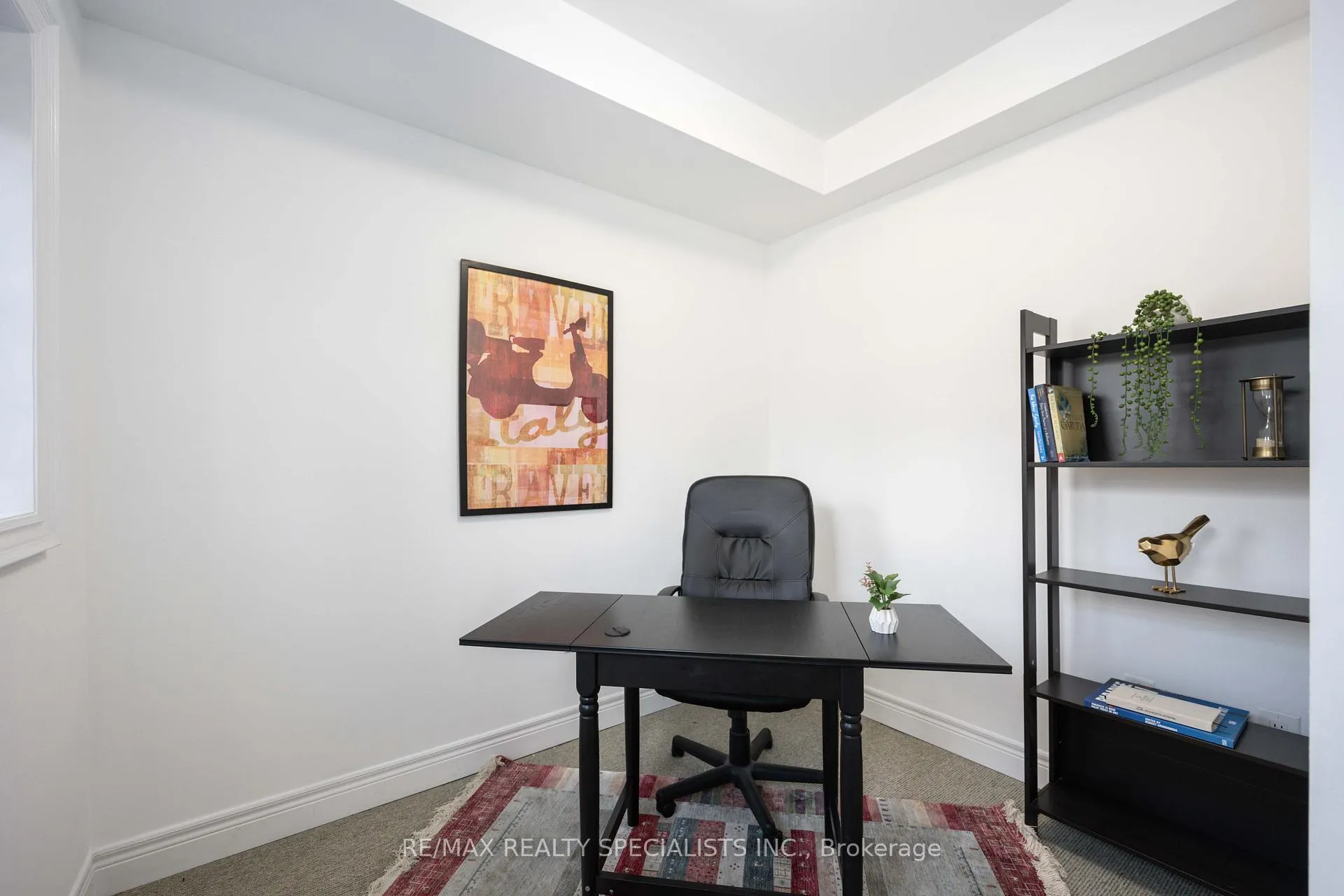 Photo 18 of 1864 Burnhamthorpe Road E, Mississauga, Applewood — HOMEH