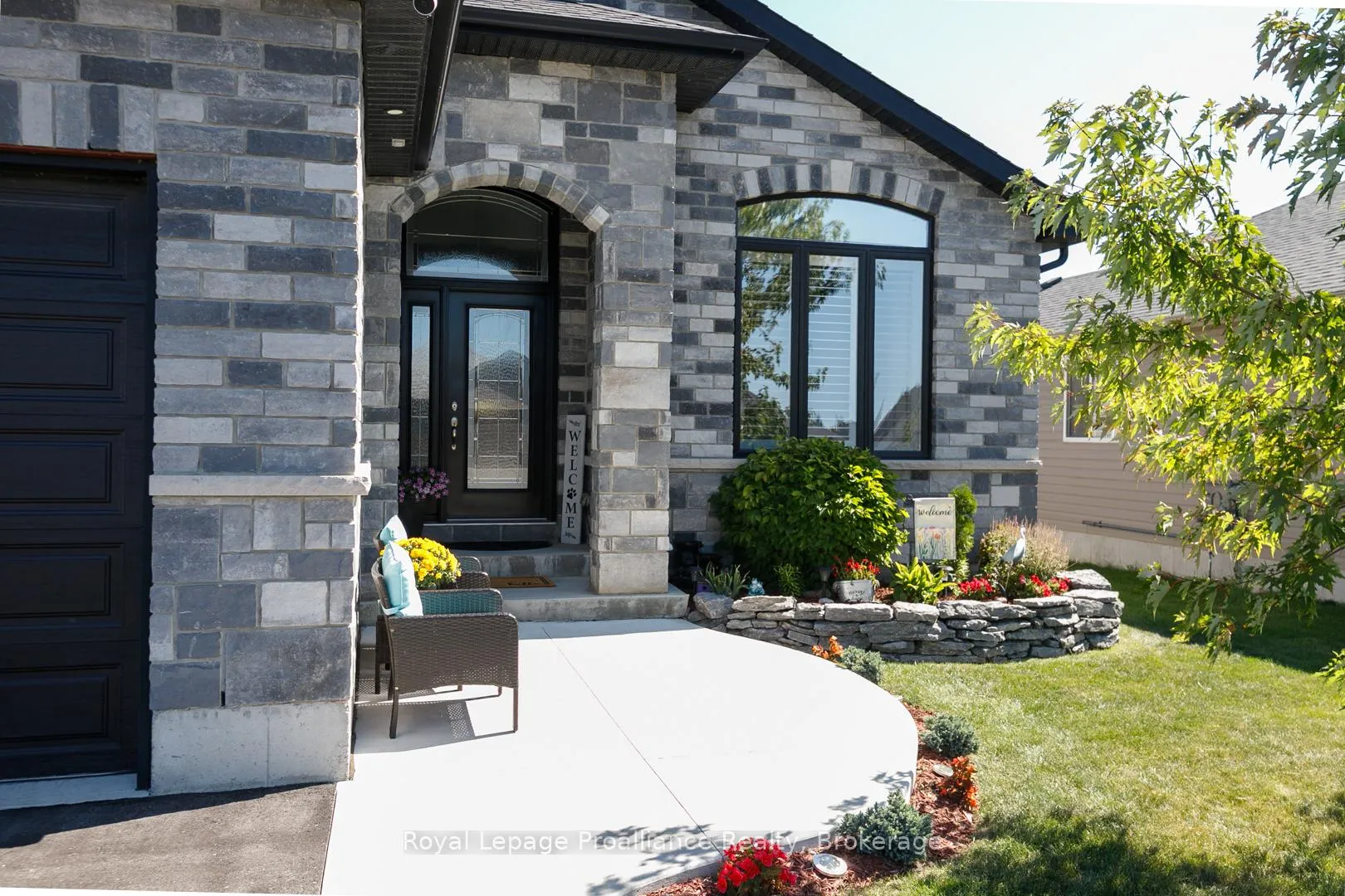 Photo 2 of 81 Sienna Avenue, Belleville, Belleville Ward — HOMEH