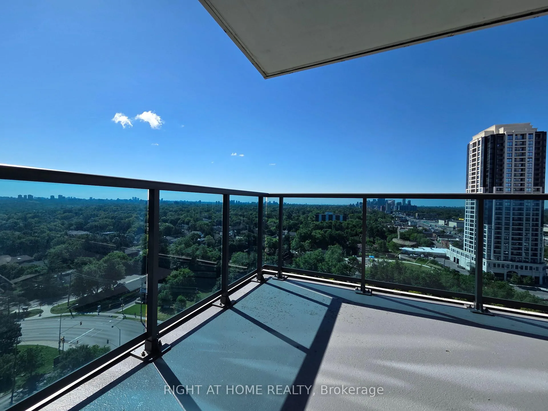 Photo 20 of Unit 1606, 7165 Yonge Street, Markham, Grandview — HOMEH