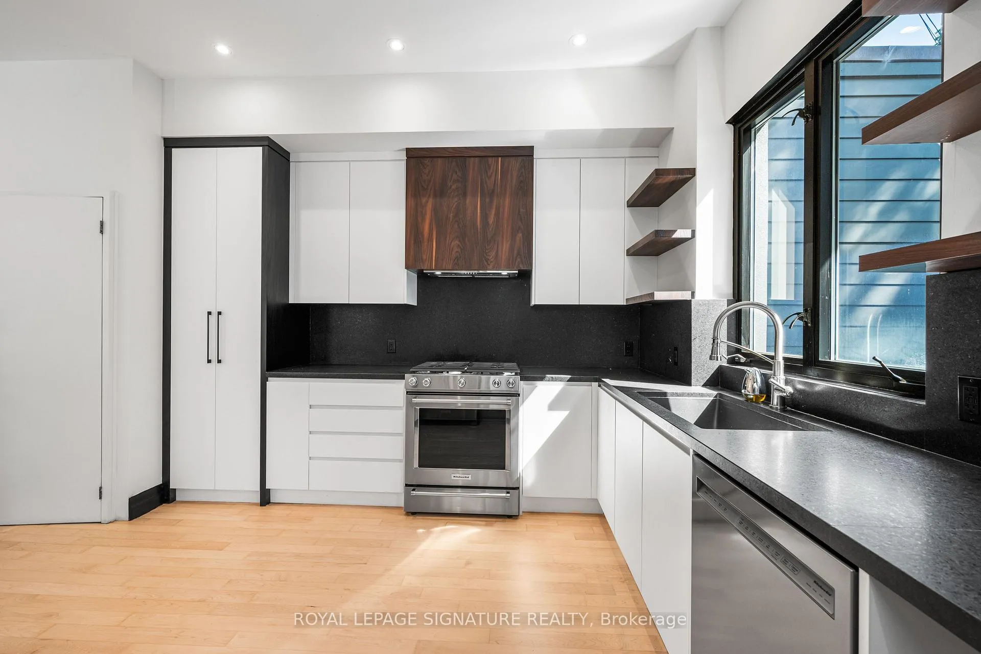 Photo 14 of Unit Main, 97 Bedford Road, Toronto, The Annex — HOMEH