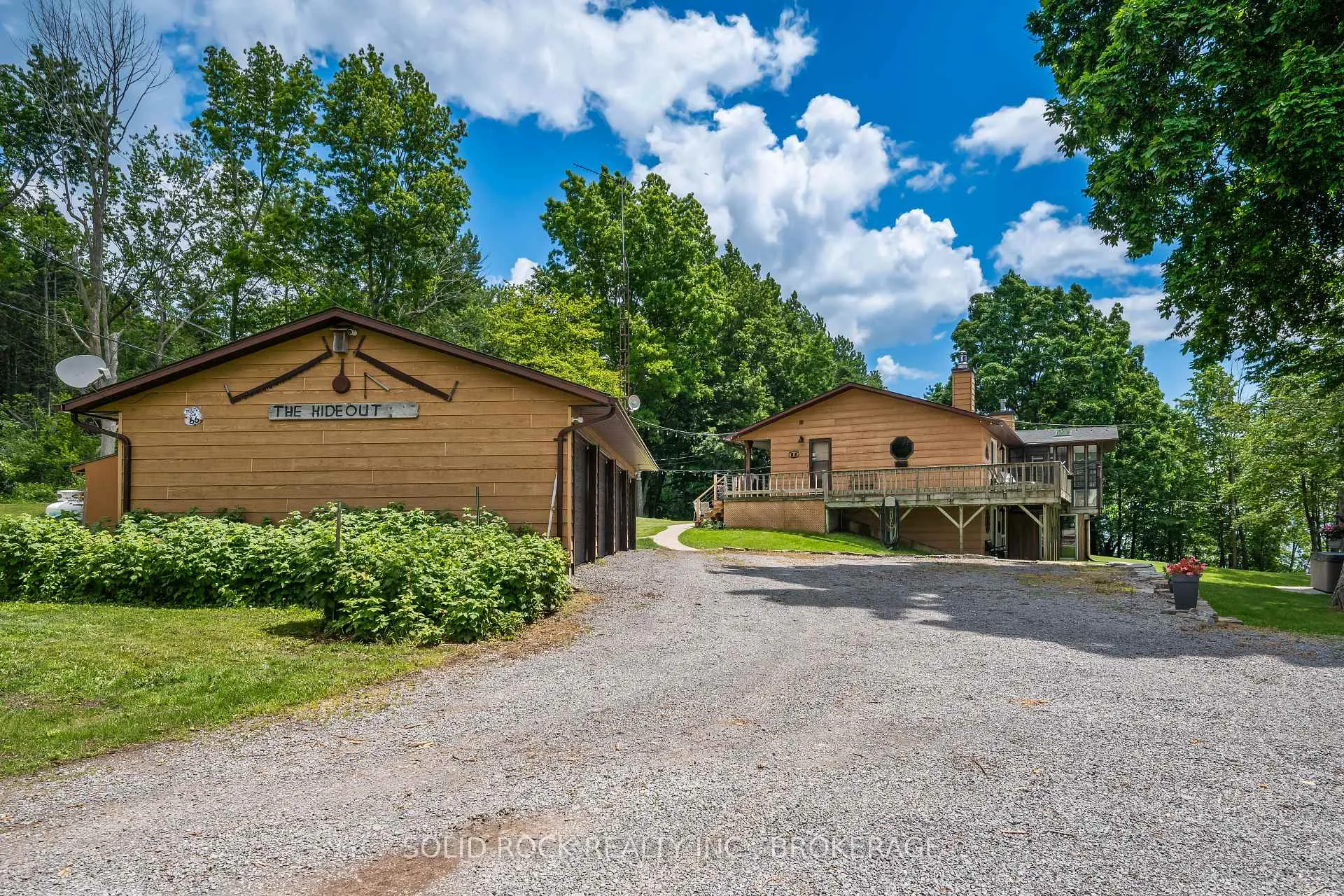 Front of 220 Havenwood Trail