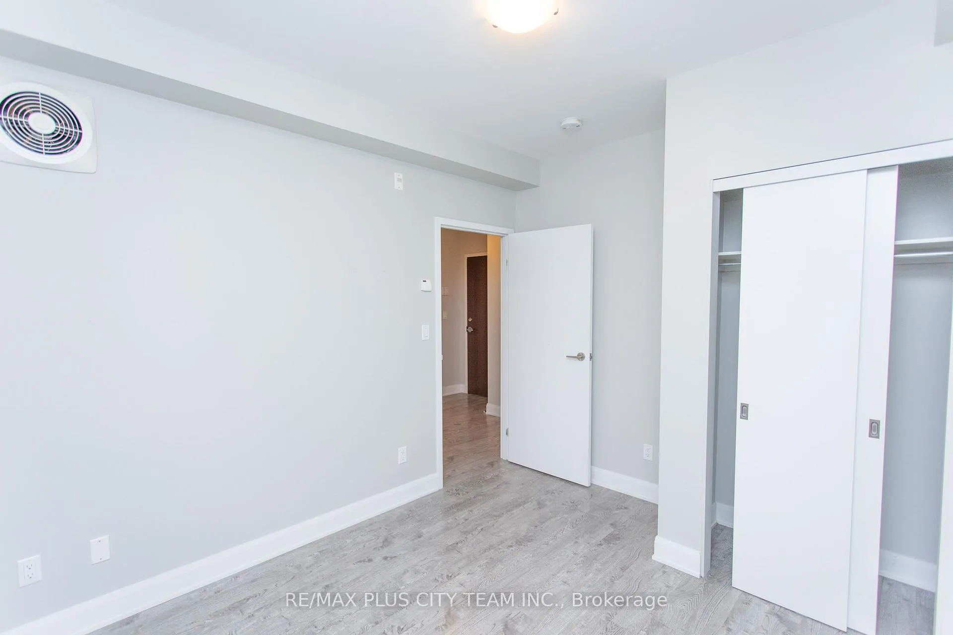 Photo 9 of Unit 202, 686 Bathurst Street, Toronto, Palmerston-Little Italy — HOMEH