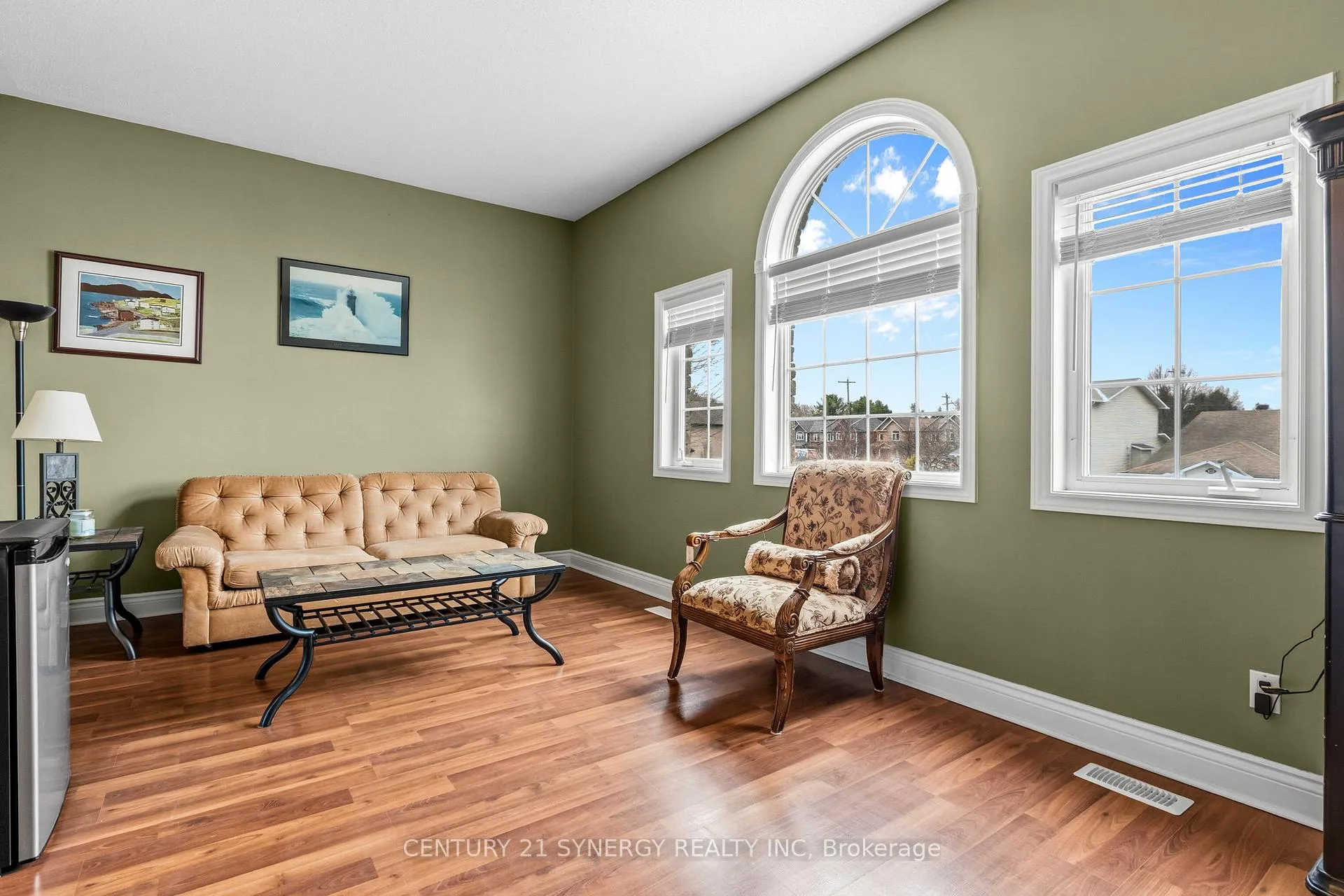 Photo 18 of 207 Stiver Street, Russell, Village of Russell — HOMEH