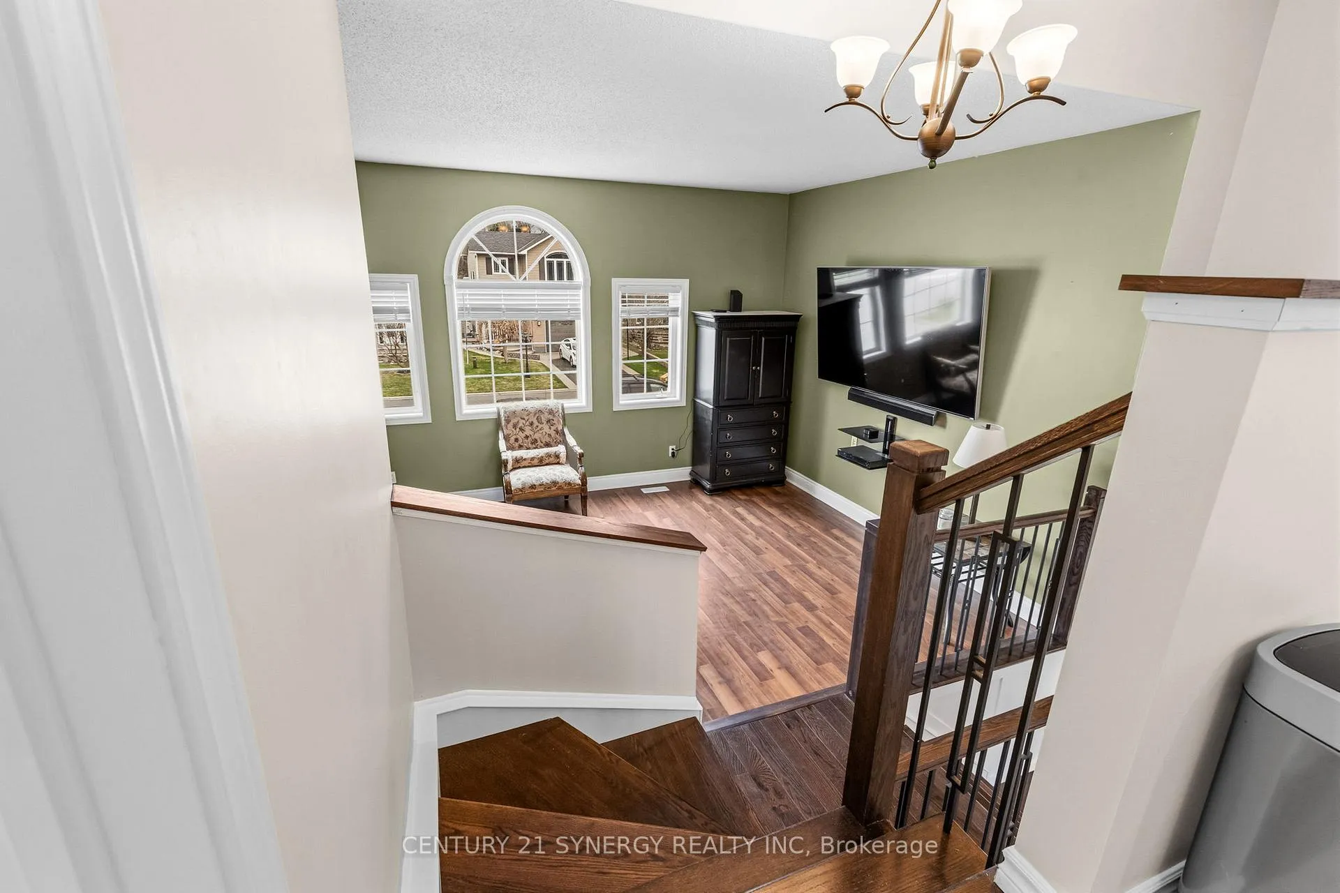 Photo 24 of 207 Stiver Street, Russell, Village of Russell — HOMEH