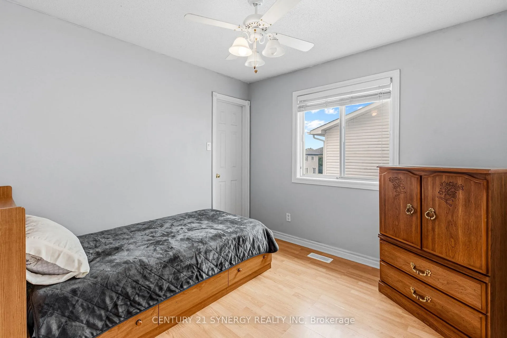 Photo 30 of 207 Stiver Street, Russell, Village of Russell — HOMEH