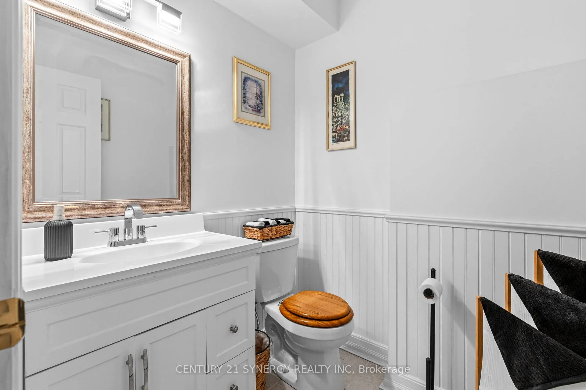 Photo 32 of 207 Stiver Street, Russell, Village of Russell — HOMEH