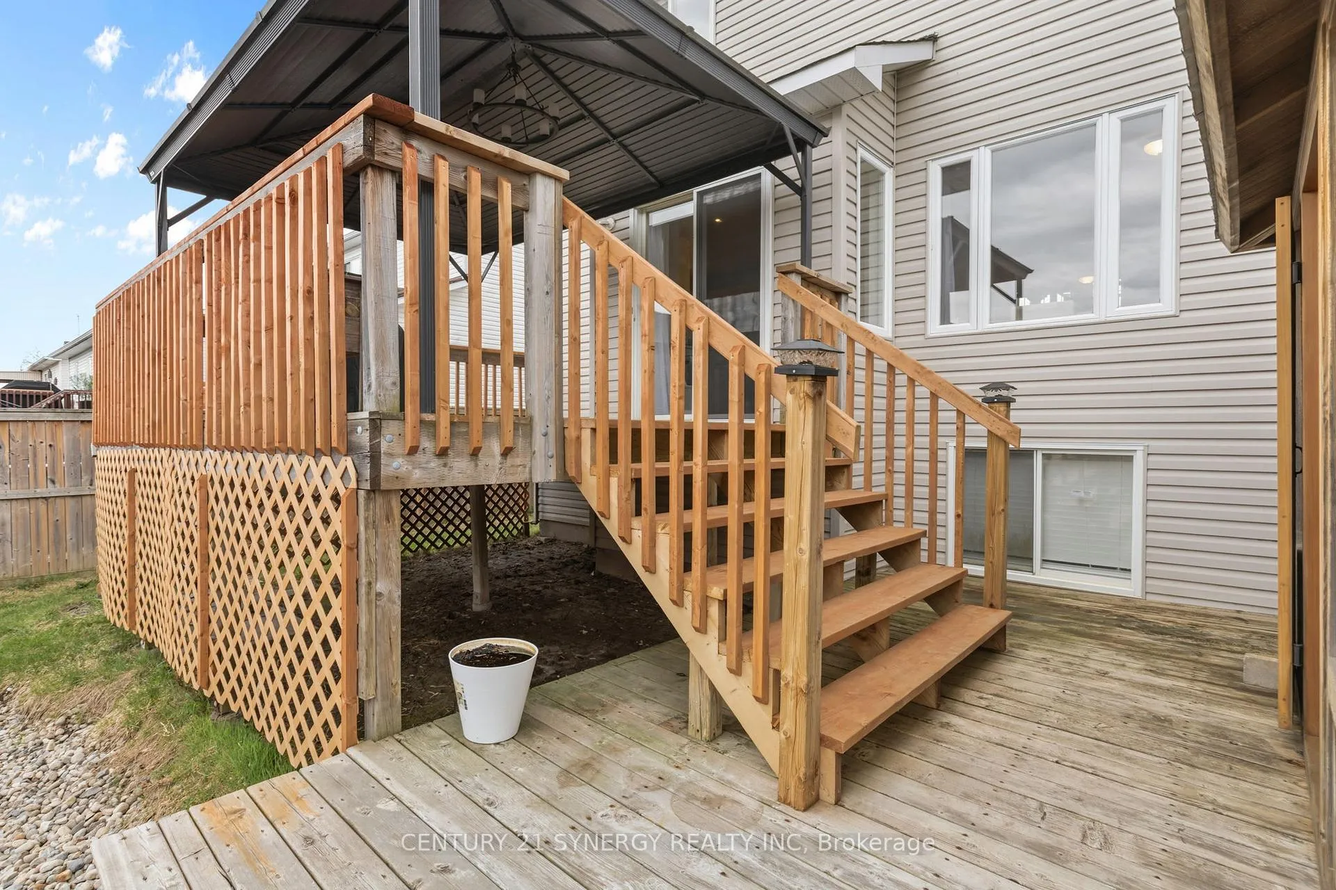 Photo 43 of 207 Stiver Street, Russell, Village of Russell — HOMEH