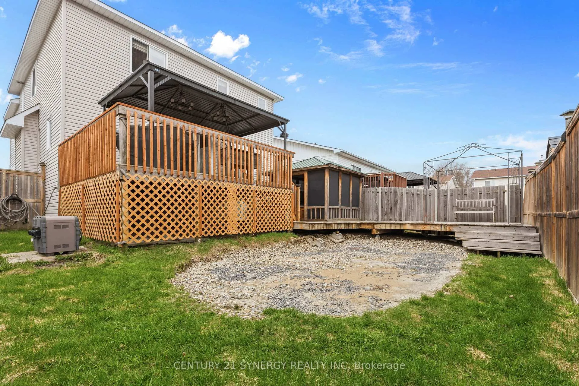 Photo 45 of 207 Stiver Street, Russell, Village of Russell — HOMEH
