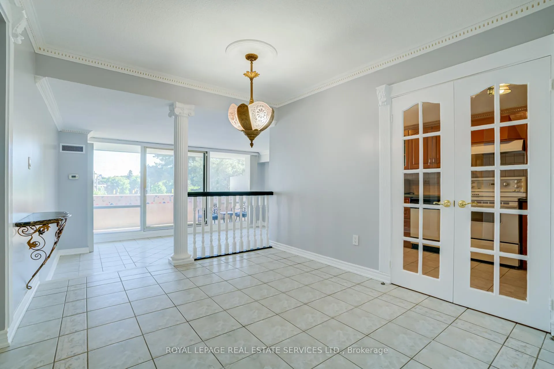 Photo 5 of Unit 206, 250 Scarlett Road, Toronto, Rockcliffe-Smythe — HOMEH