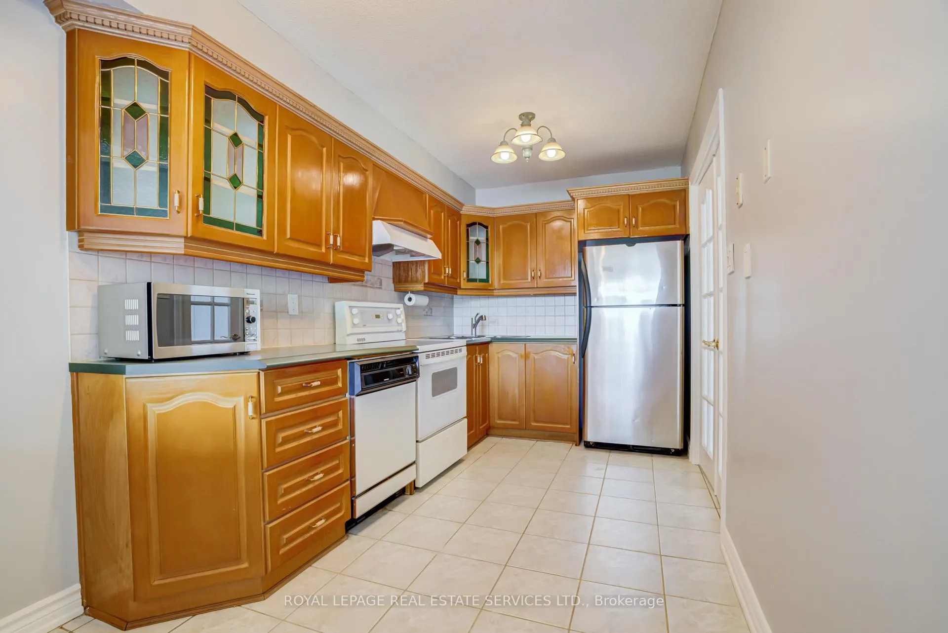 Photo 14 of Unit 206, 250 Scarlett Road, Toronto, Rockcliffe-Smythe — HOMEH