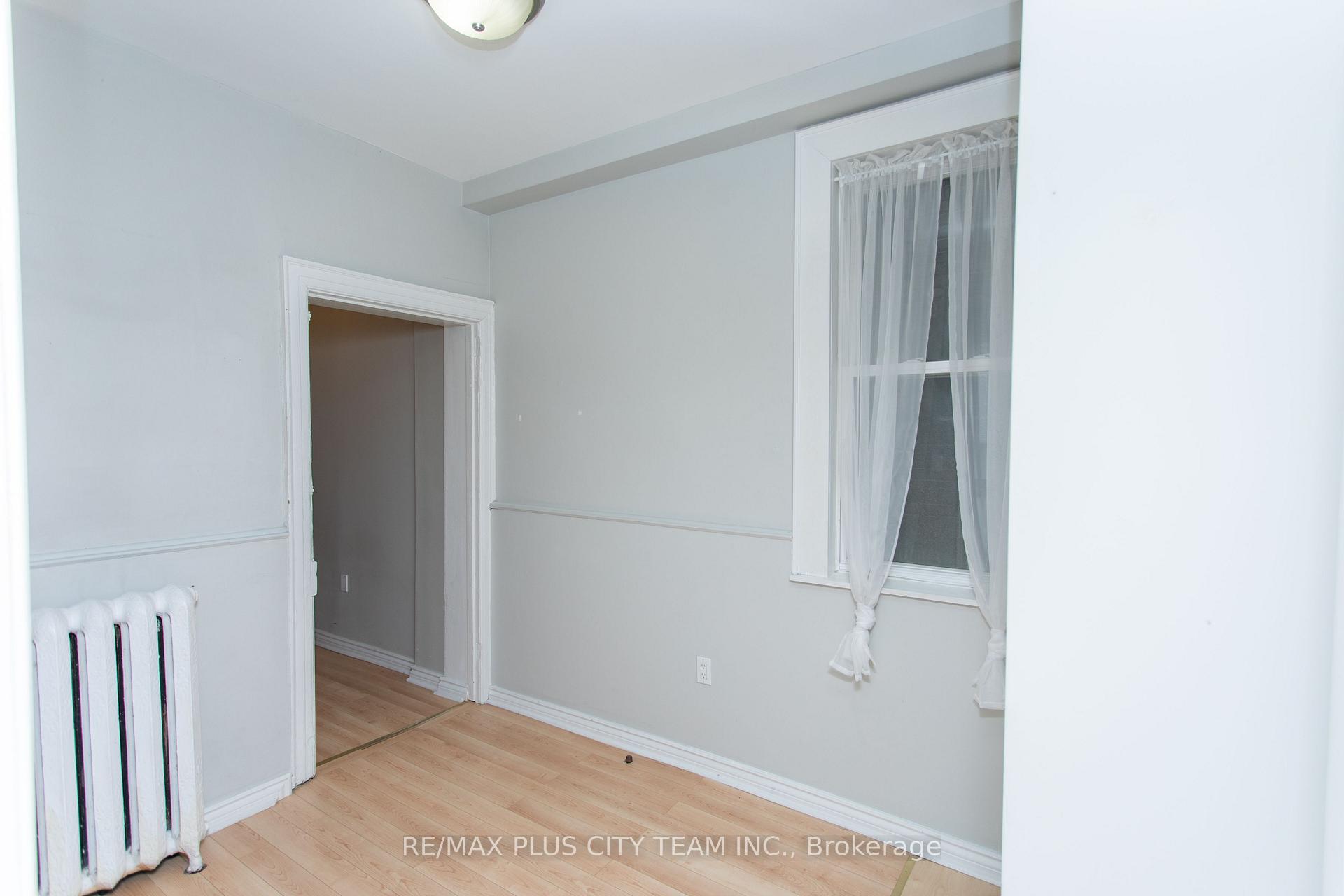 Photo 14 of Unit 2, 682 Bathurst Street, Toronto, Palmerston-Little Italy — HOMEH