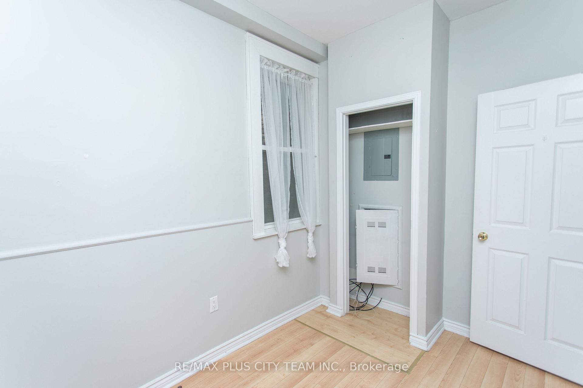 Photo 15 of Unit 2, 682 Bathurst Street, Toronto, Palmerston-Little Italy — HOMEH