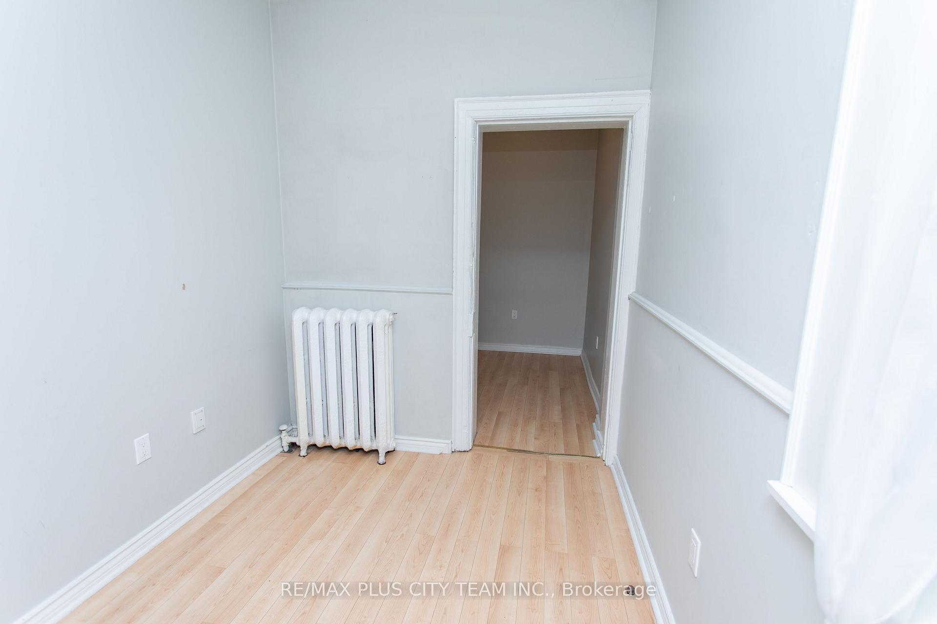 Photo 16 of Unit 2, 682 Bathurst Street, Toronto, Palmerston-Little Italy — HOMEH