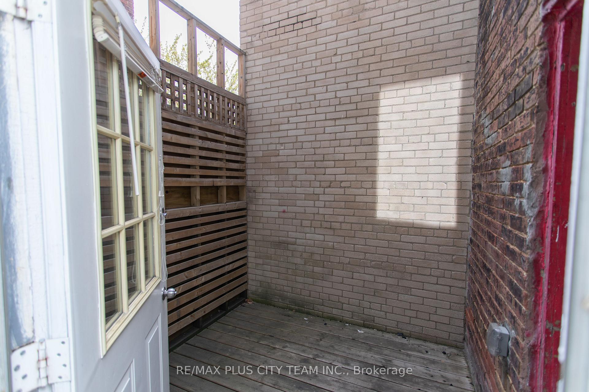Photo 20 of Unit 2, 682 Bathurst Street, Toronto, Palmerston-Little Italy — HOMEH