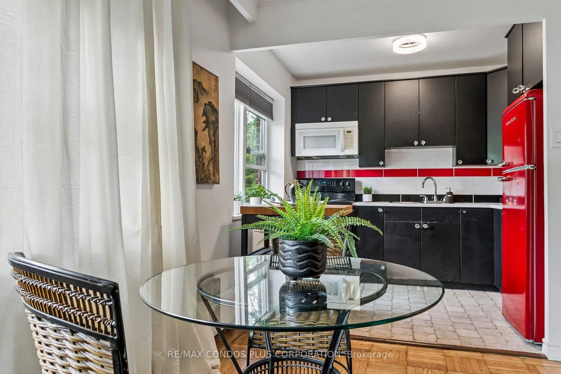 Photo 12 of Unit 101, 185 Stephen Drive, Etobicoke, Stonegate-Queensway — HOMEH