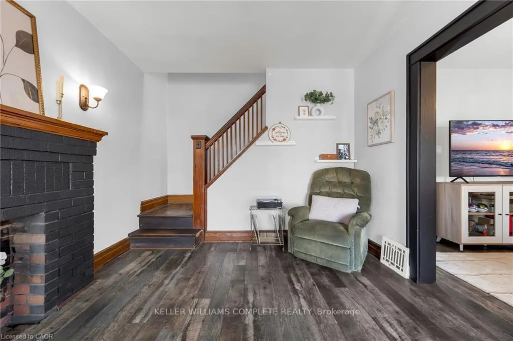 Photo 15 of 22 Cope Street, Hamilton, Homeside — HOMEH