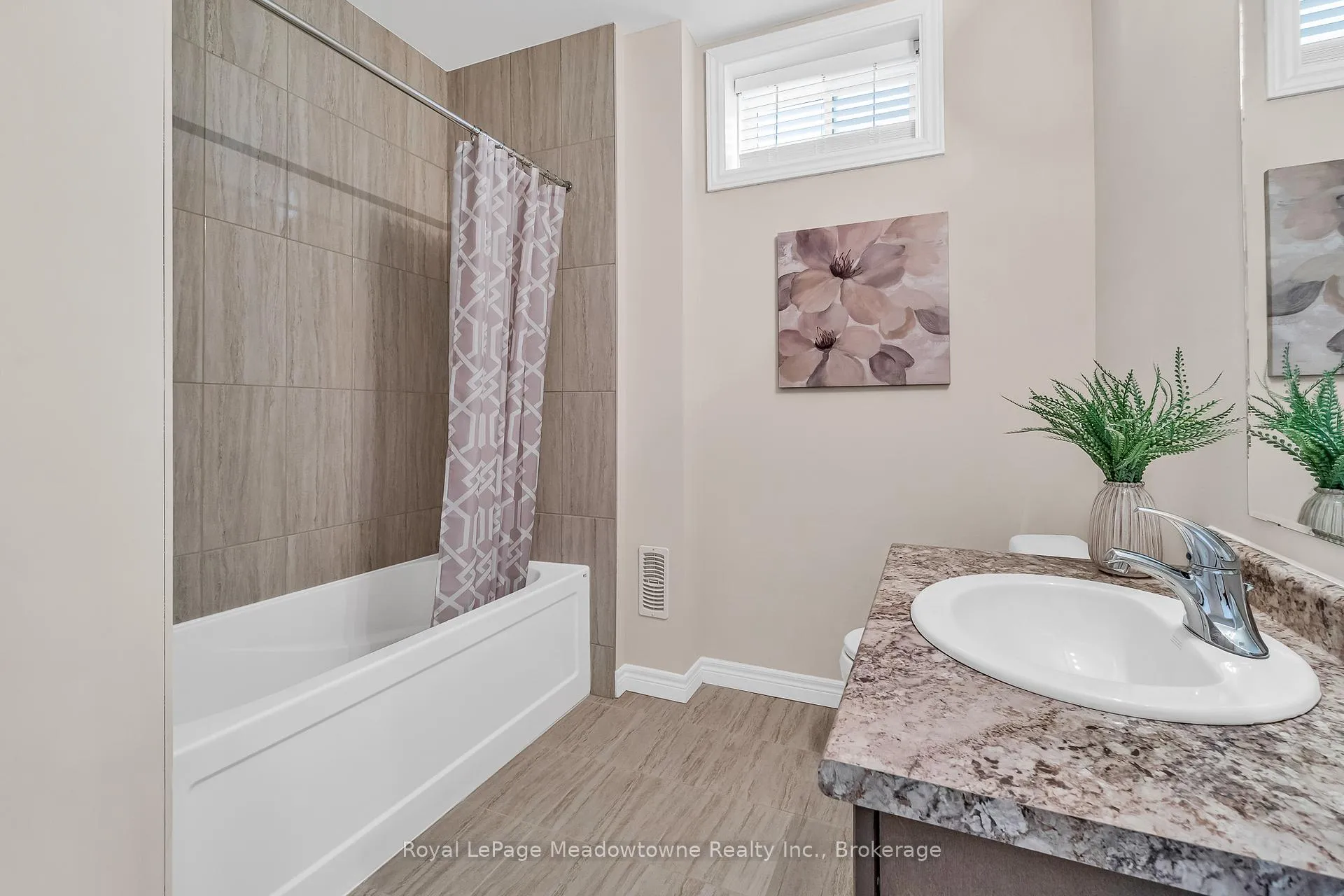 Photo 37 of 75 Norma Crescent, Guelph, Victoria North — HOMEH