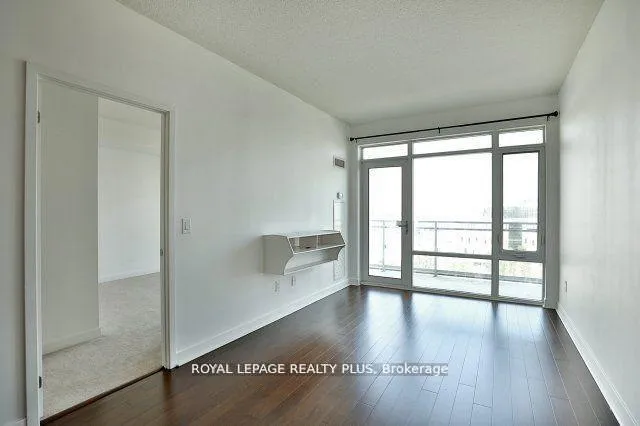 Photo 4 of Unit 812, 360 Square One Drive, Mississauga, City Centre — HOMEH