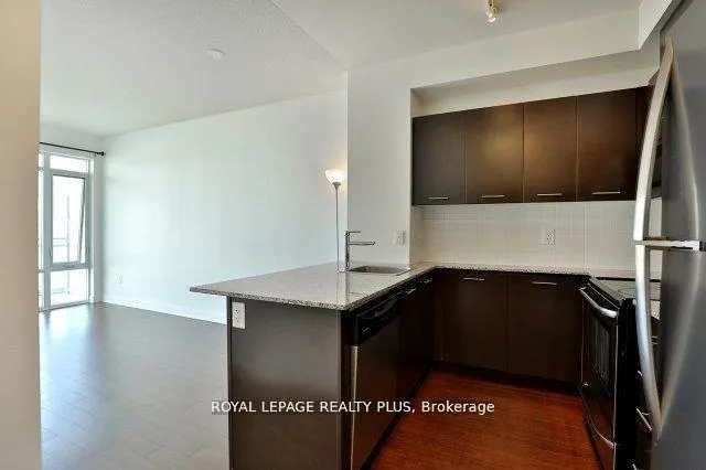 Photo 10 of Unit 812, 360 Square One Drive, Mississauga, City Centre — HOMEH