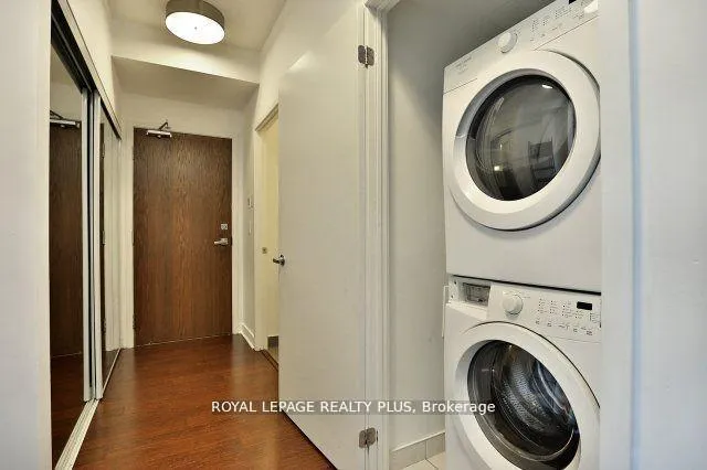 Photo 14 of Unit 812, 360 Square One Drive, Mississauga, City Centre — HOMEH