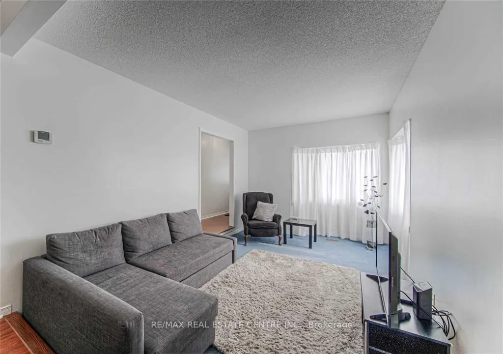 Photo 4 of 14 Amblecote Place, Hamilton, Randall — HOMEH