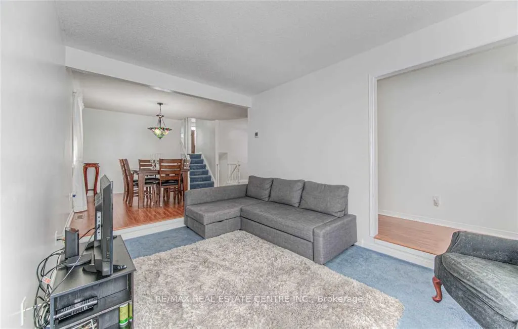 Photo 5 of 14 Amblecote Place, Hamilton, Randall — HOMEH