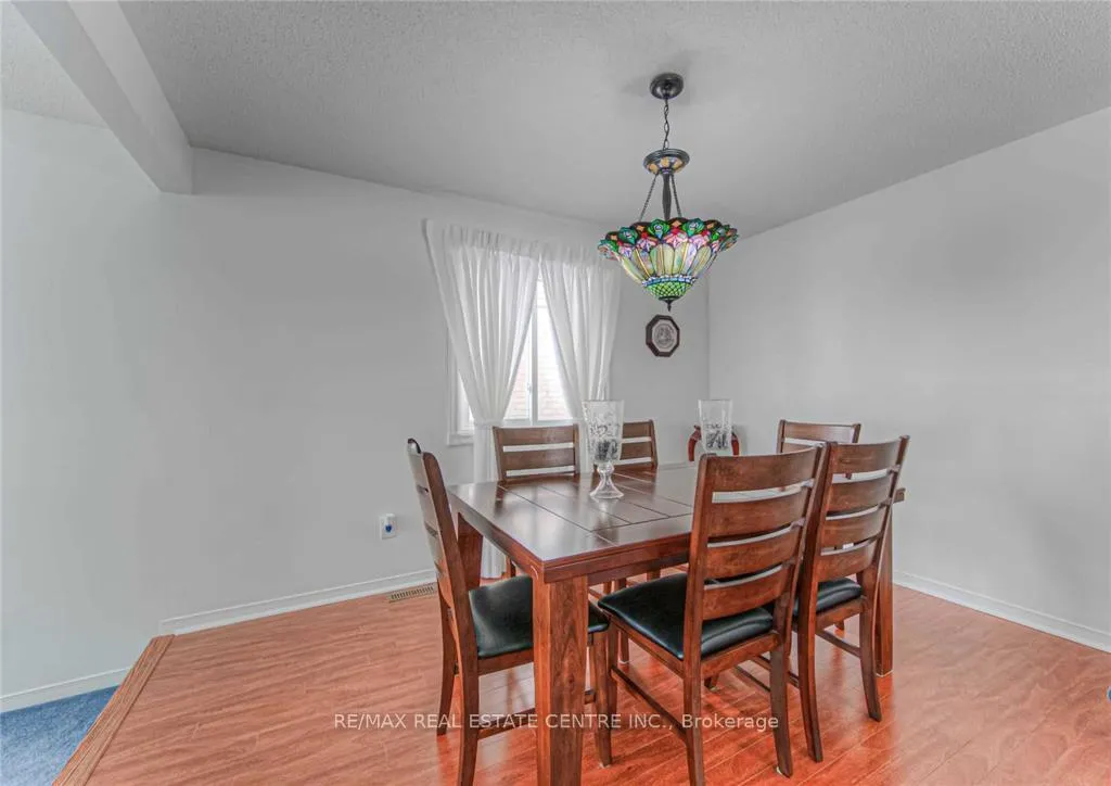 Photo 6 of 14 Amblecote Place, Hamilton, Randall — HOMEH