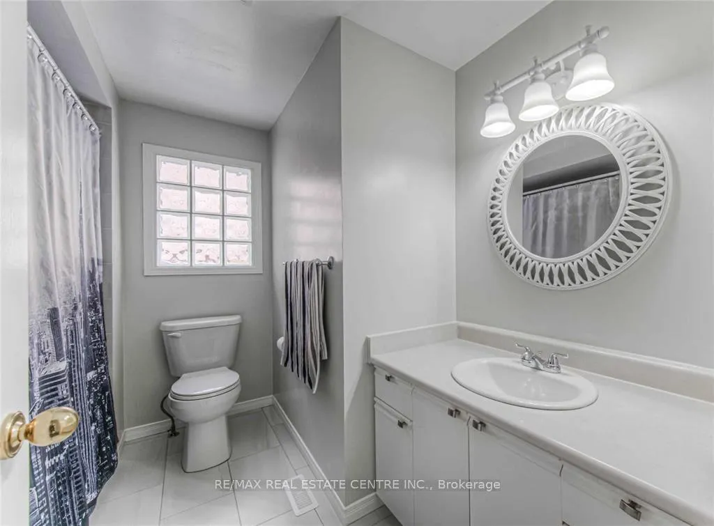 Photo 16 of 14 Amblecote Place, Hamilton, Randall — HOMEH