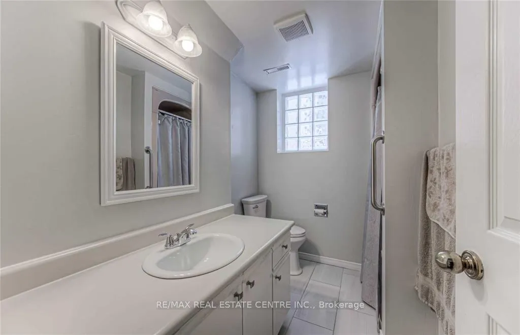Photo 18 of 14 Amblecote Place, Hamilton, Randall — HOMEH