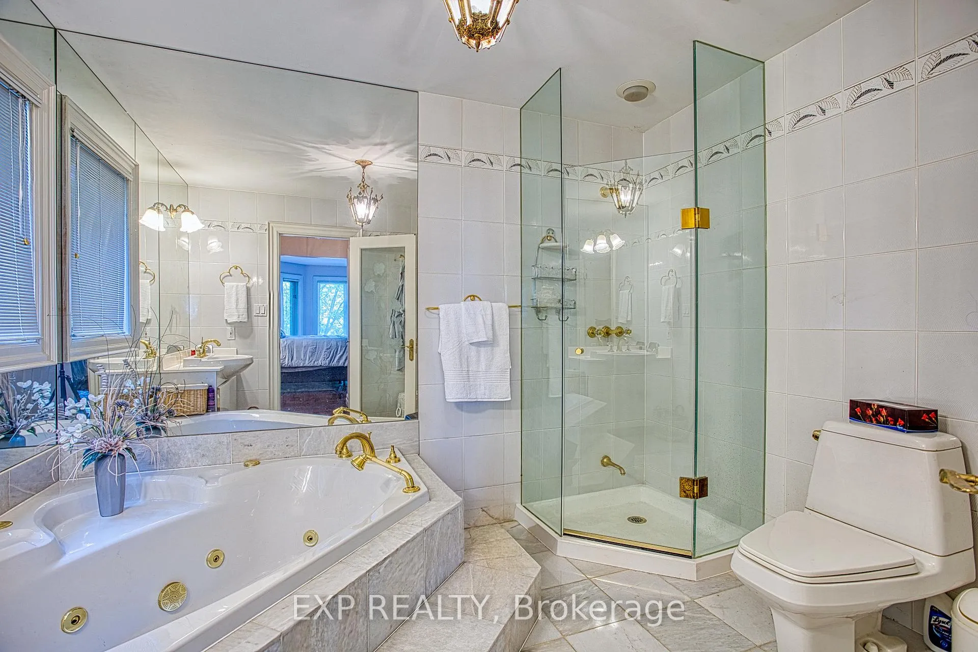 Photo 20 of 22 Burt Court, Hamilton, Stoney Creek — HOMEH