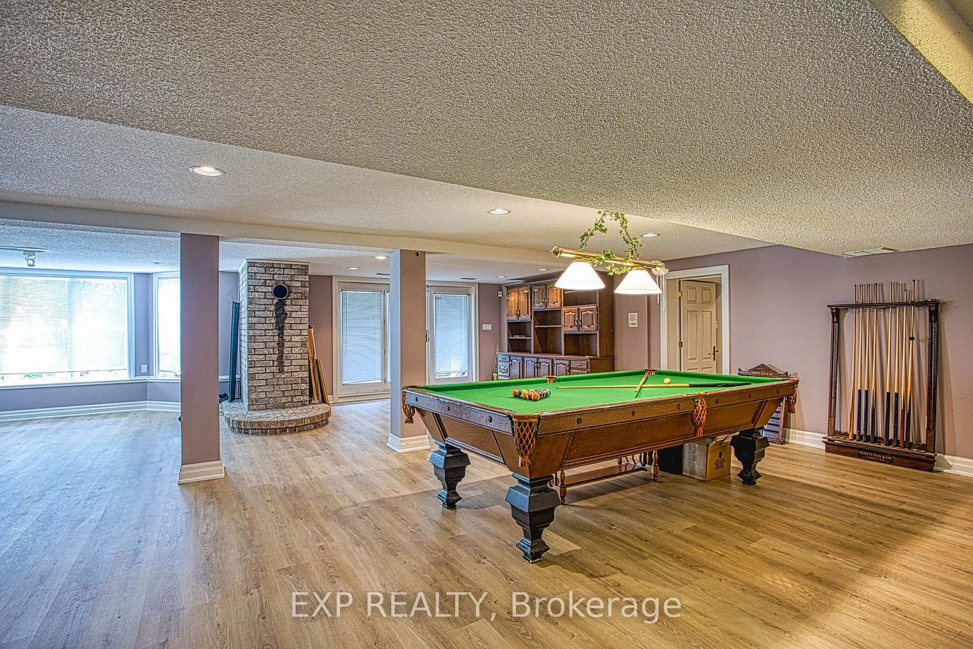Photo 30 of 22 Burt Court, Hamilton, Stoney Creek — HOMEH
