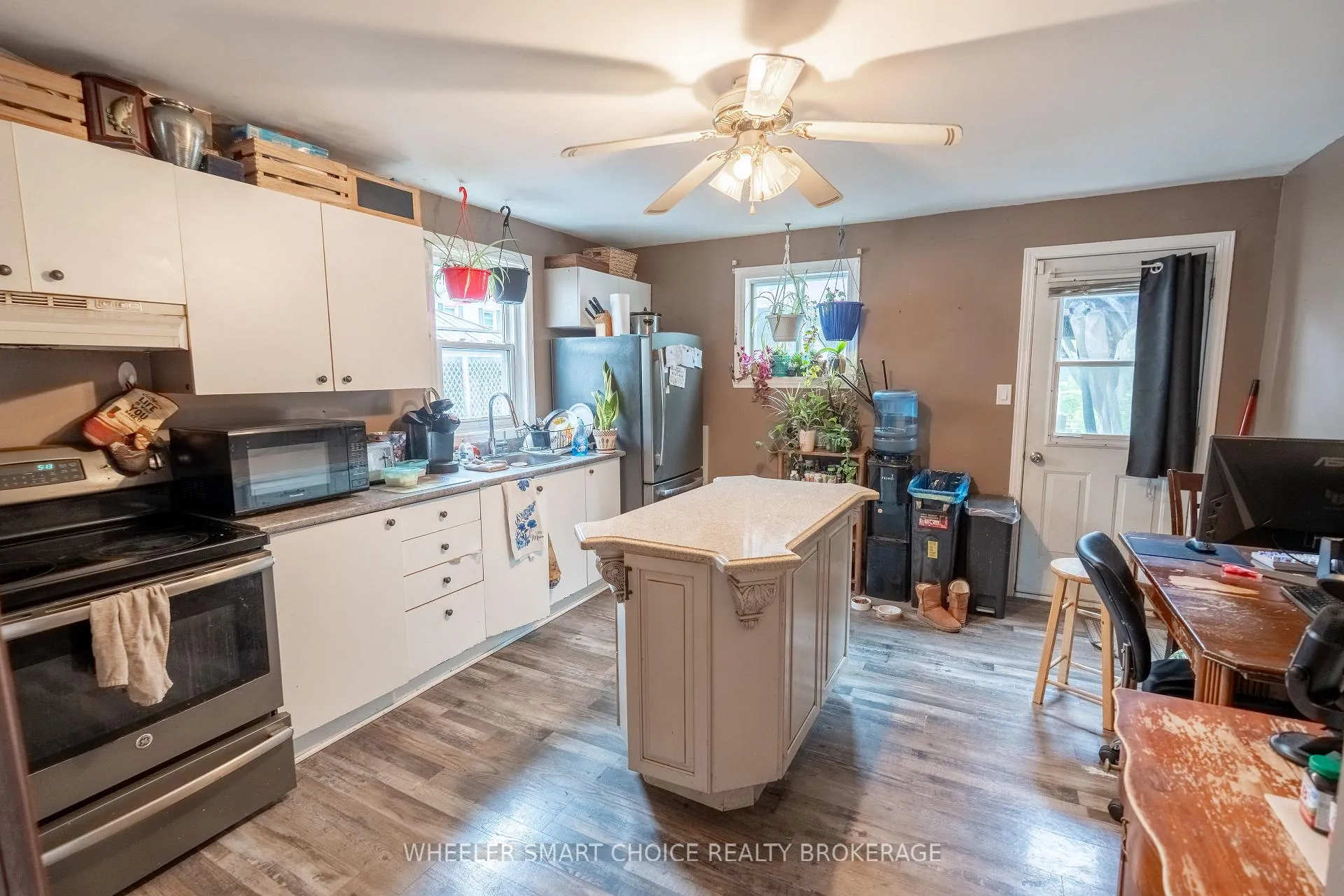 Photo 6 of 434-436 5th Street E, Cornwall, Cornwall — HOMEH
