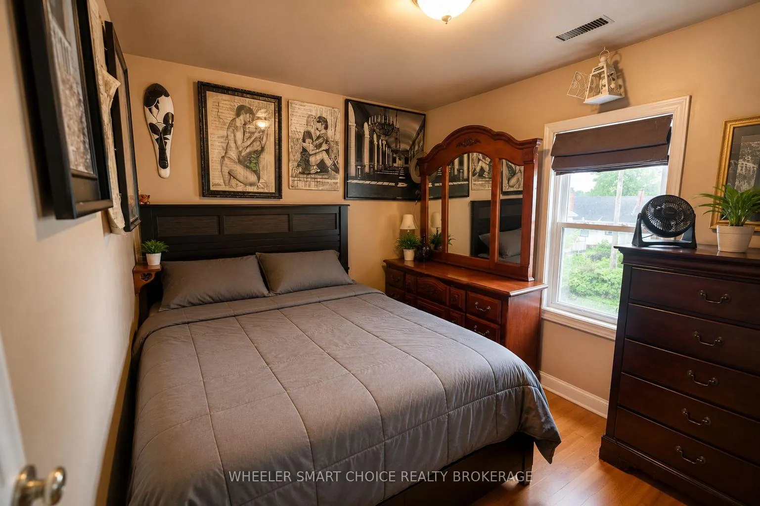 Photo 9 of 434-436 5th Street E, Cornwall, Cornwall — HOMEH