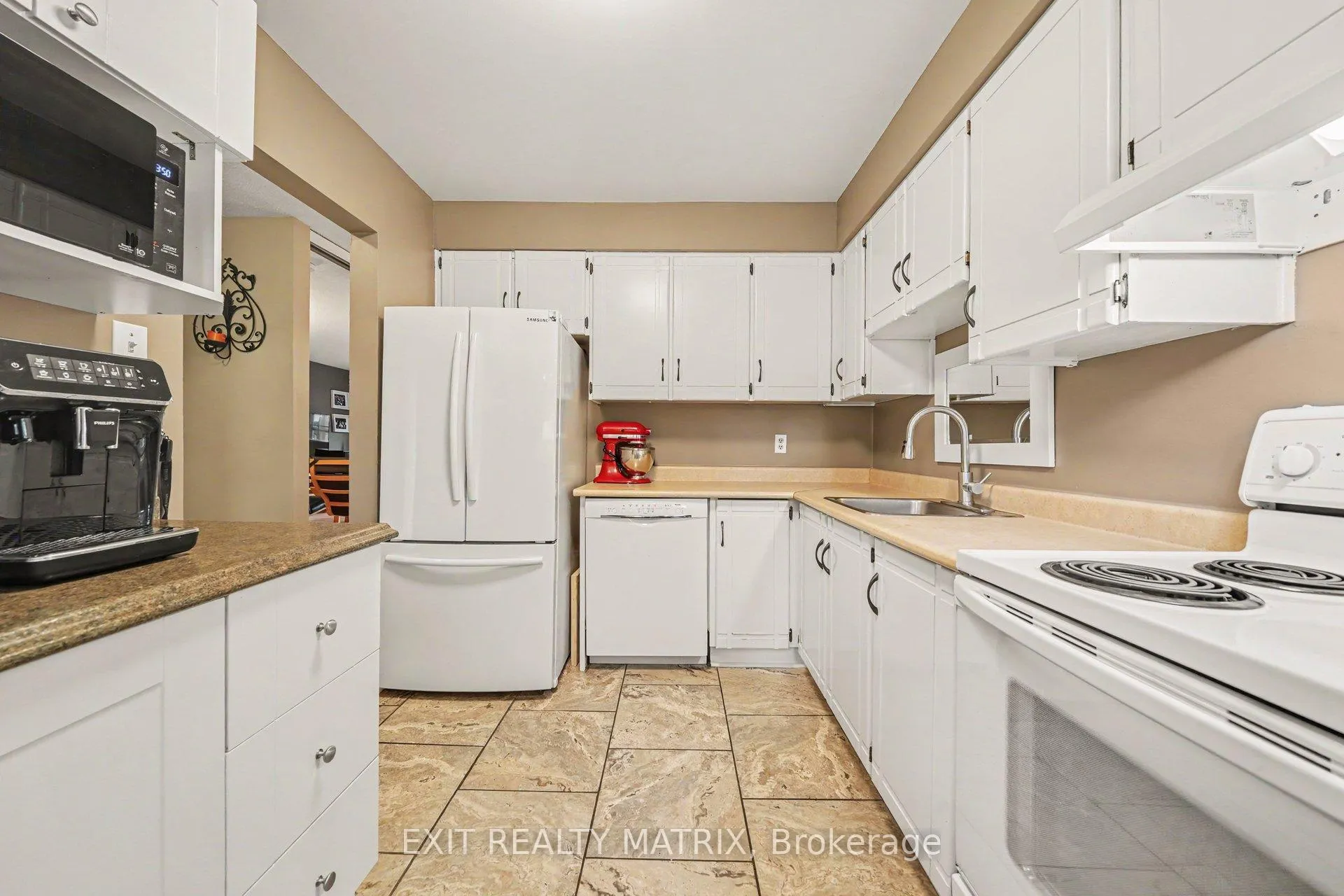 Photo 11 of Unit 107, 3194 Olympic Way, Ottawa, Blossom Park/Leitrim — HOMEH