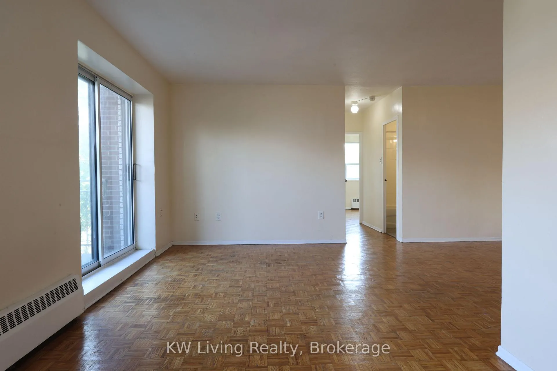 Photo 10 of Unit 301, 480 Lakeshore Road E, Mississauga, Lakeview — HOMEH