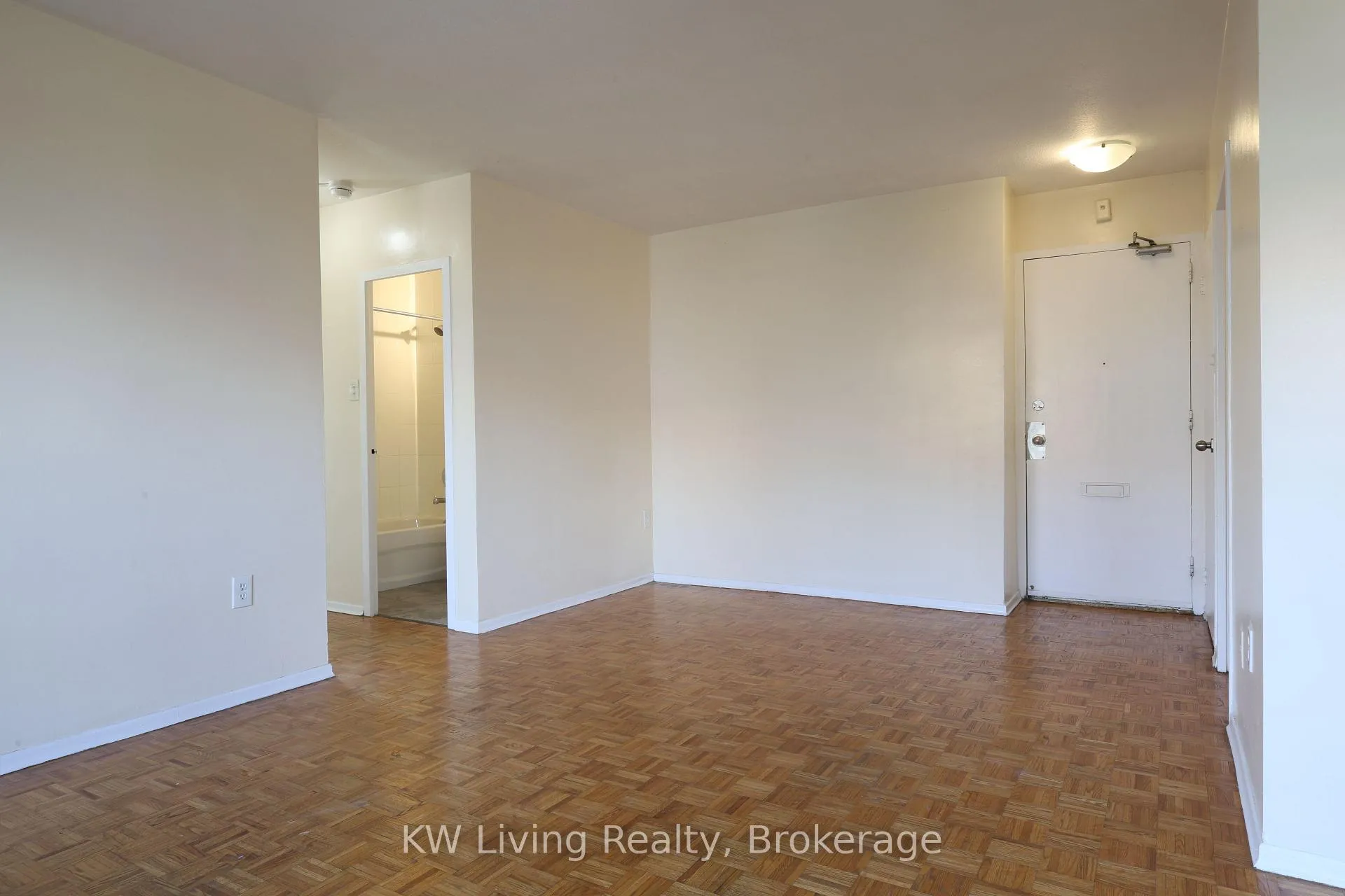 Photo 14 of Unit 301, 480 Lakeshore Road E, Mississauga, Lakeview — HOMEH