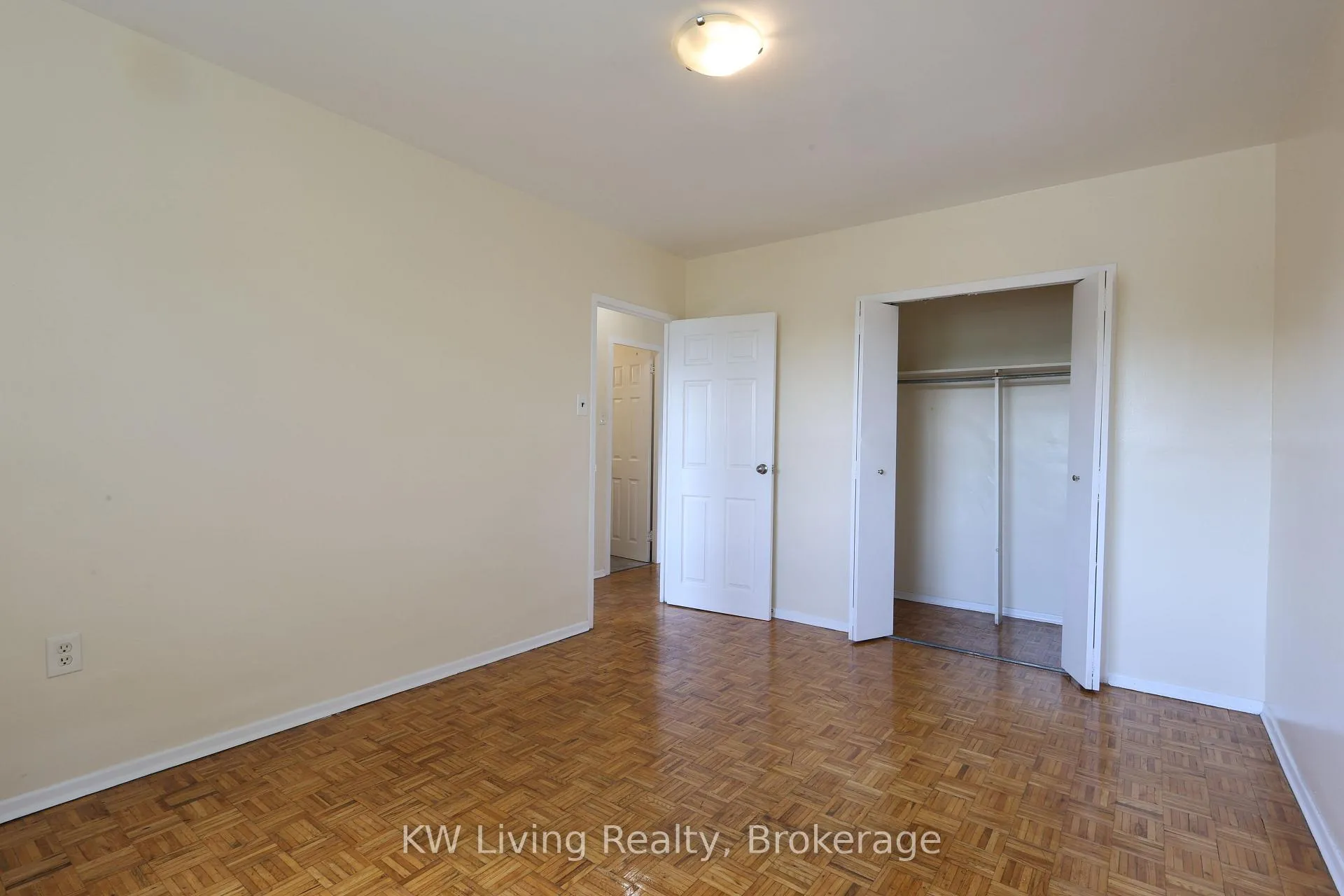 Photo 19 of Unit 301, 480 Lakeshore Road E, Mississauga, Lakeview — HOMEH