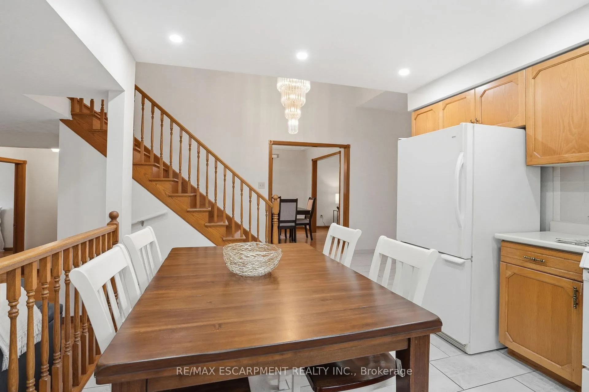 Photo 16 of 6 Royce Avenue, Hamilton, Stoney Creek — HOMEH