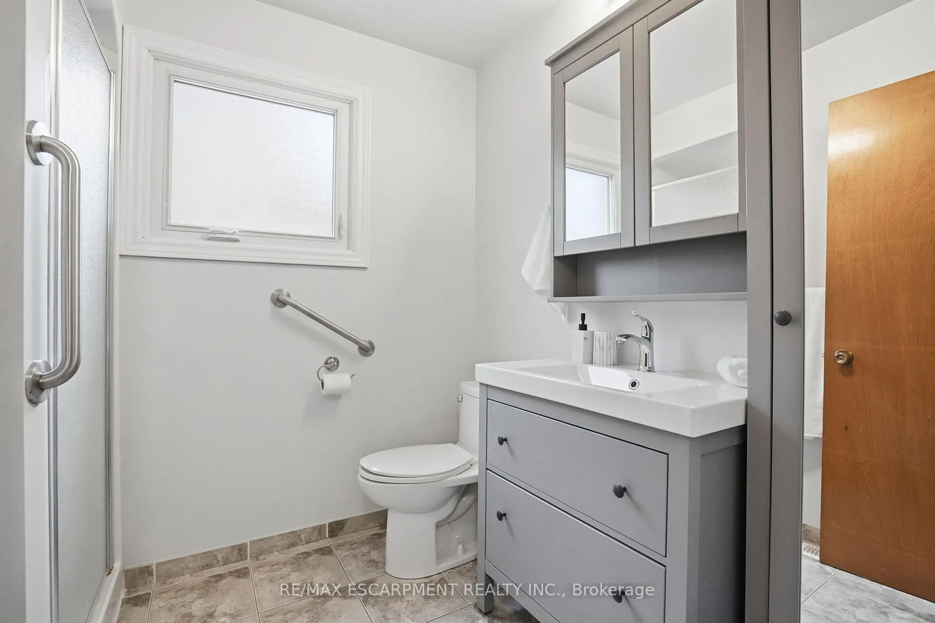 Photo 26 of 6 Royce Avenue, Hamilton, Stoney Creek — HOMEH