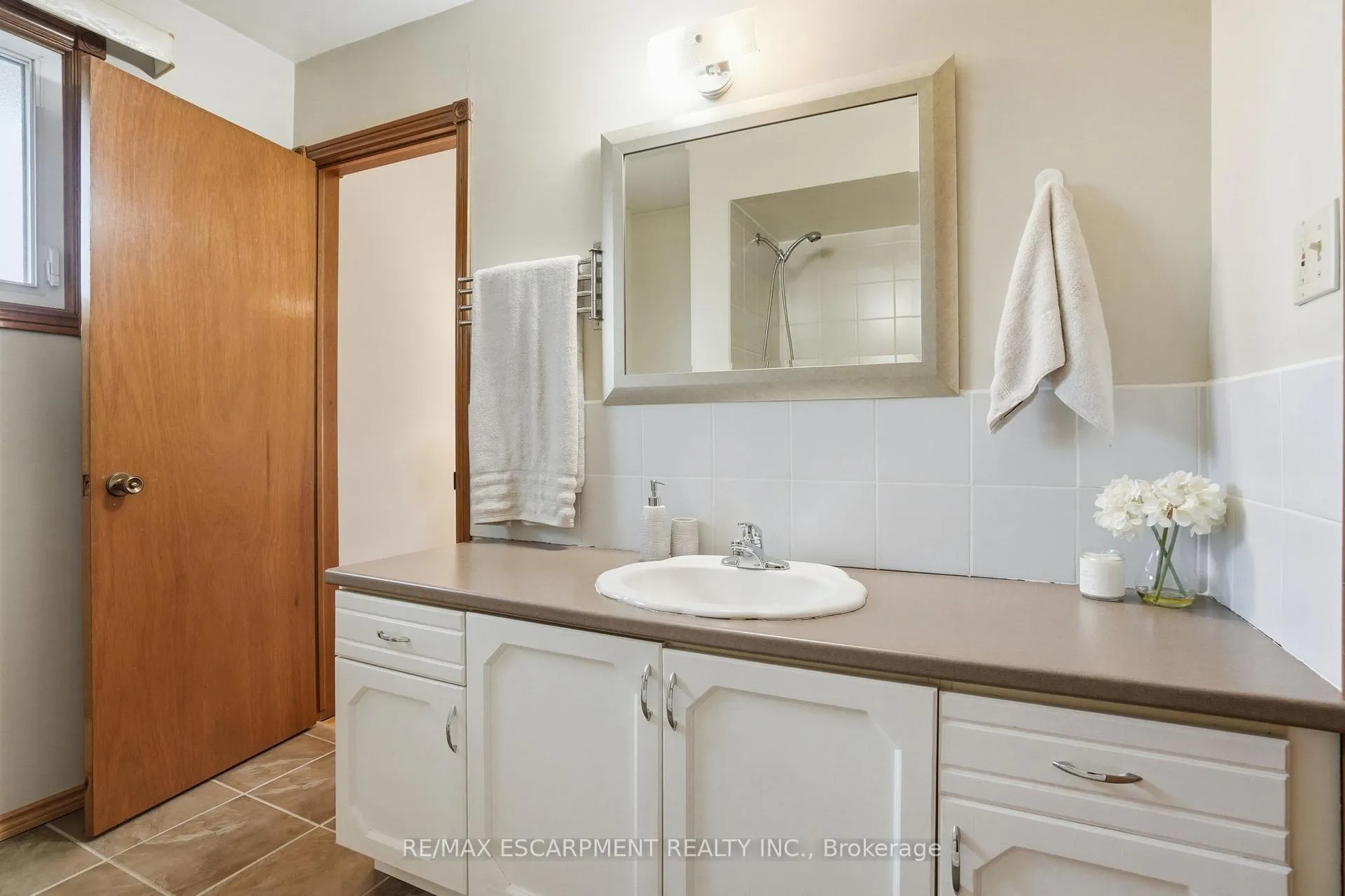 Photo 30 of 6 Royce Avenue, Hamilton, Stoney Creek — HOMEH