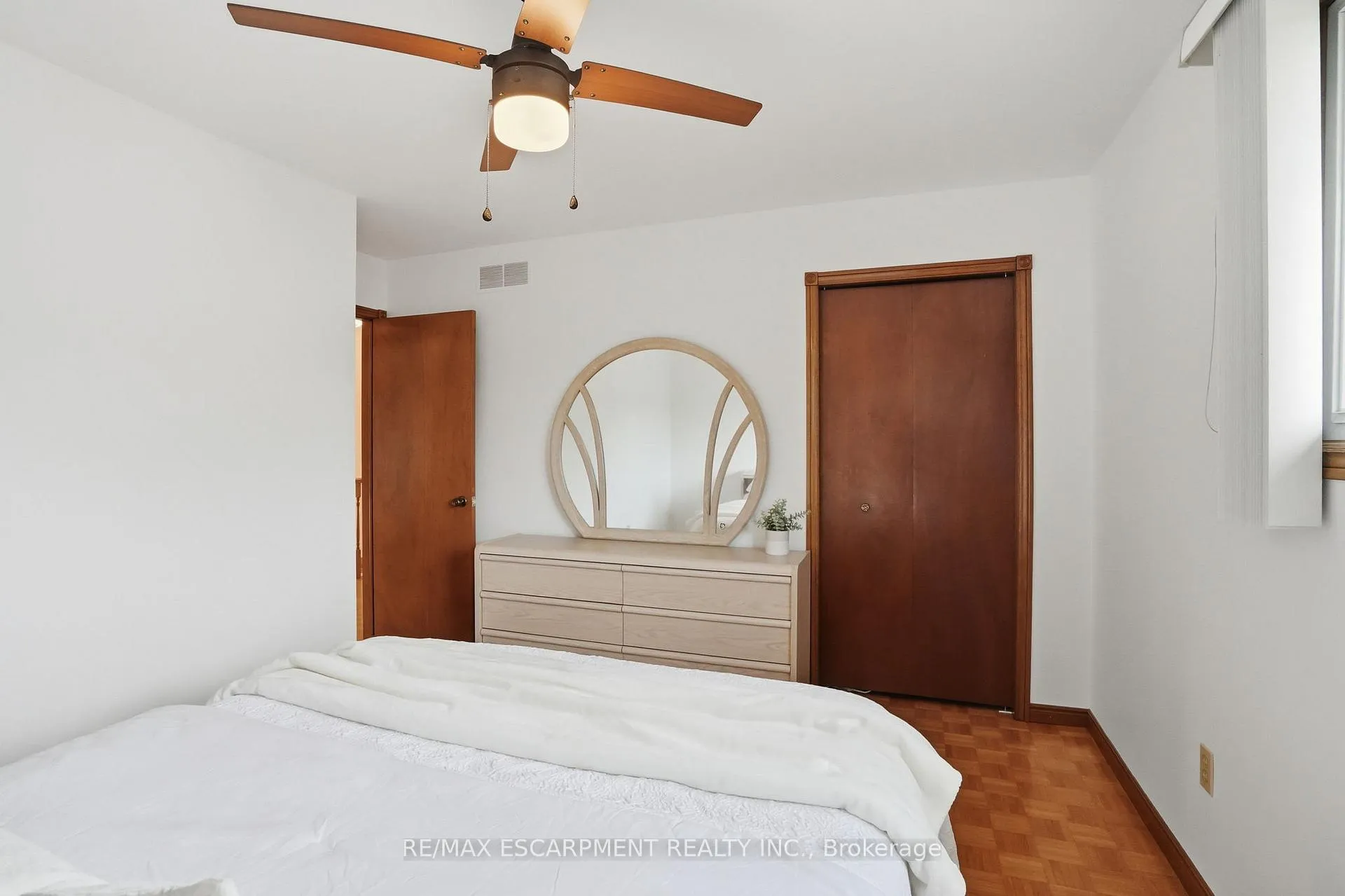 Photo 33 of 6 Royce Avenue, Hamilton, Stoney Creek — HOMEH