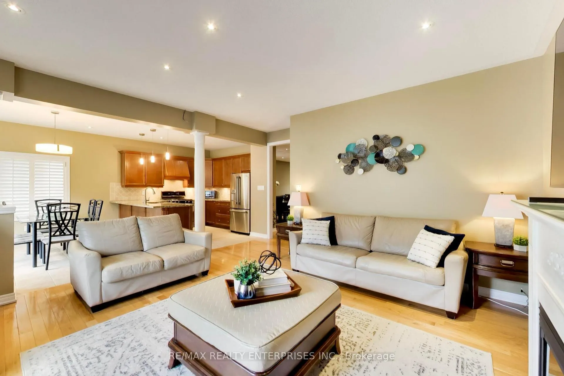 Photo 12 of 1613 Northmount Avenue, Mississauga, Lakeview — HOMEH