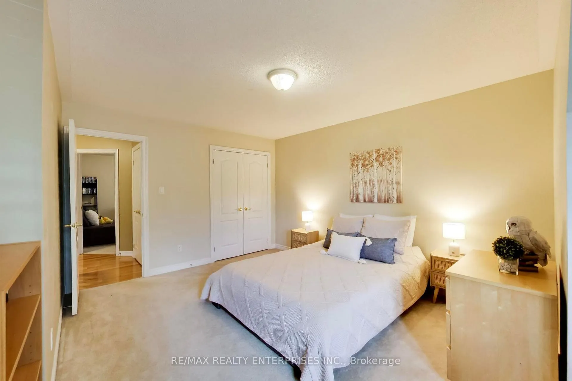 Photo 27 of 1613 Northmount Avenue, Mississauga, Lakeview — HOMEH