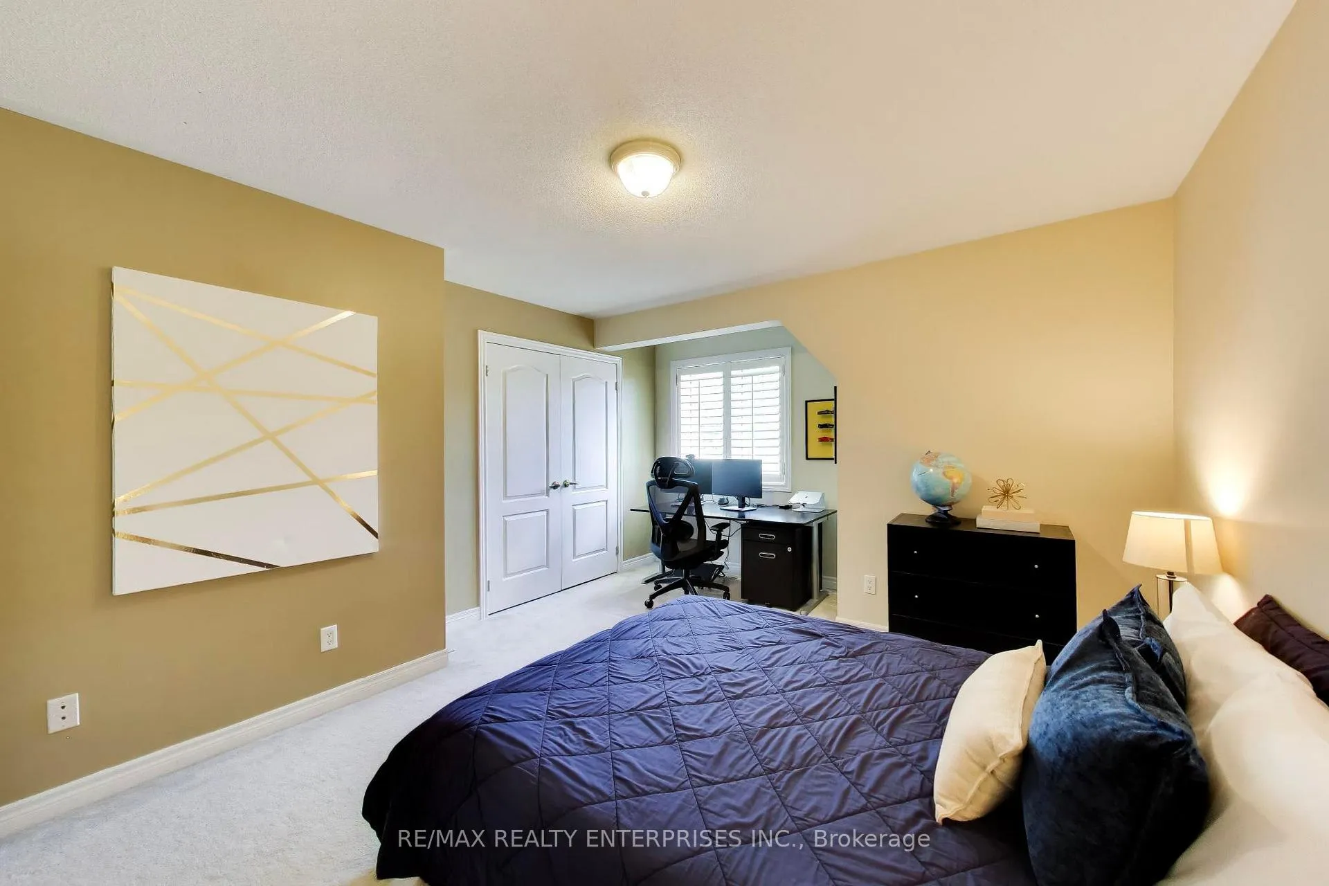 Photo 32 of 1613 Northmount Avenue, Mississauga, Lakeview — HOMEH