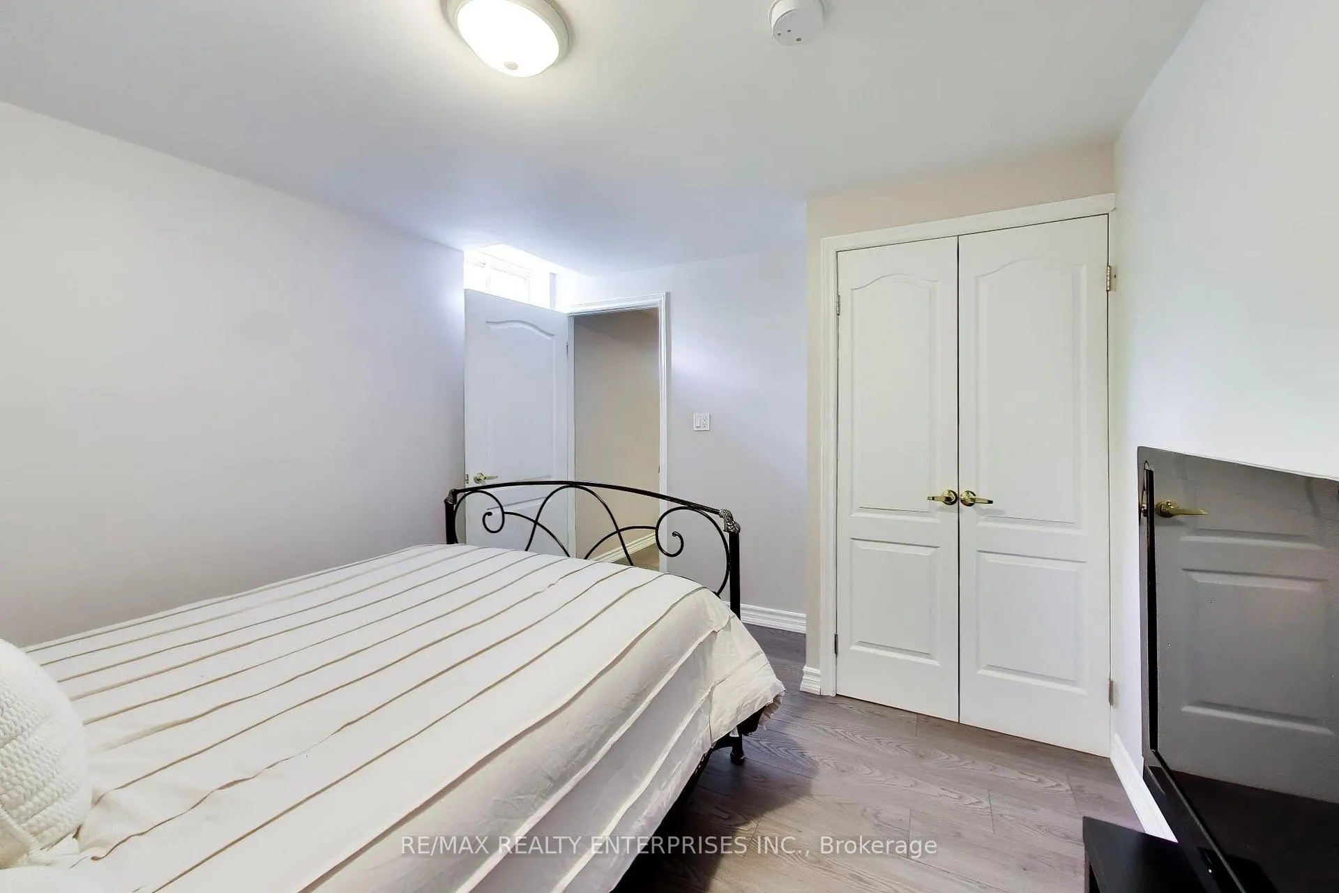 Photo 42 of 1613 Northmount Avenue, Mississauga, Lakeview — HOMEH