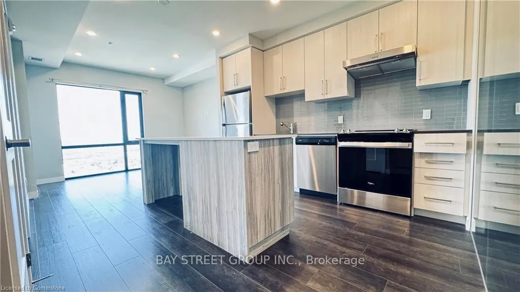 Photo 13 of Unit 9, 15 Queen Street S, Hamilton, Central — HOMEH