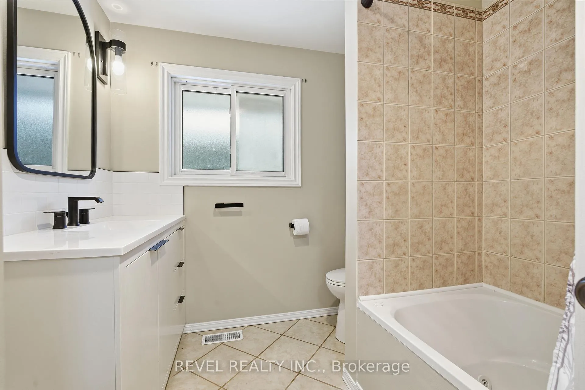 Photo 8 of 109 Mcgivern Street, Mapleton, Rural Mapleton — HOMEH