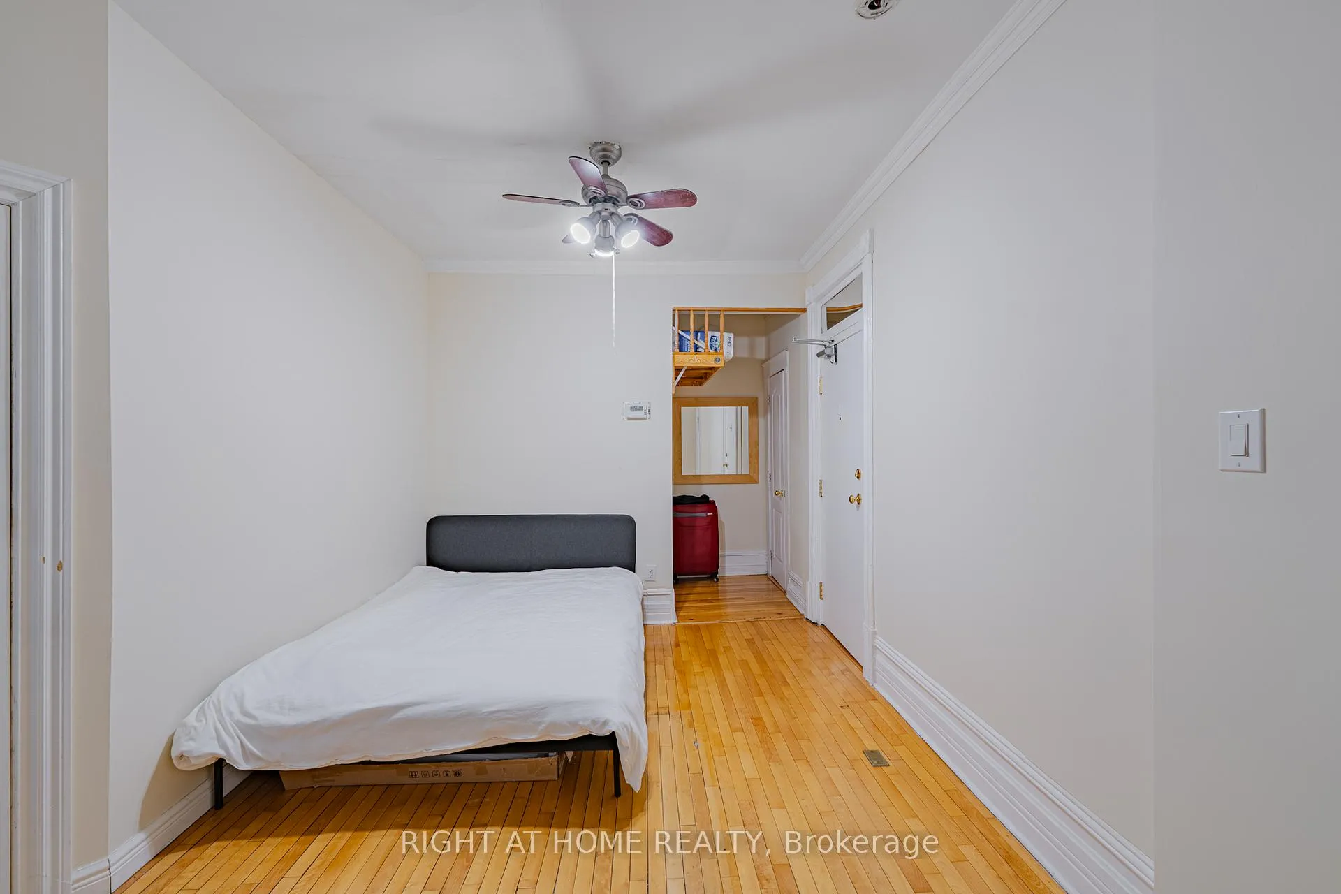 Photo 6 of Unit B, 220 Lyon Street, Ottawa, Ottawa Centre — HOMEH
